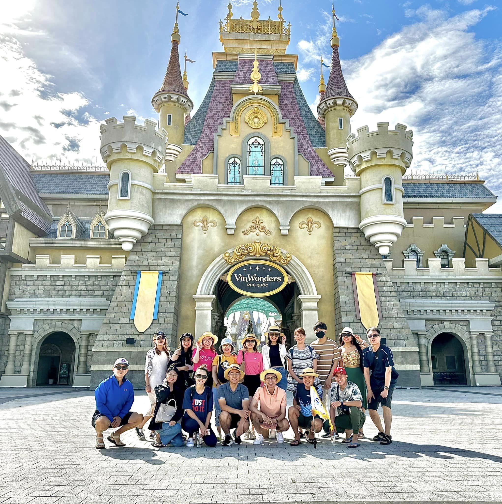 THL đồng hành cùng du khách Hàn Quốc khám phá Việt Nam